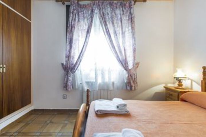 Room 9 of 39