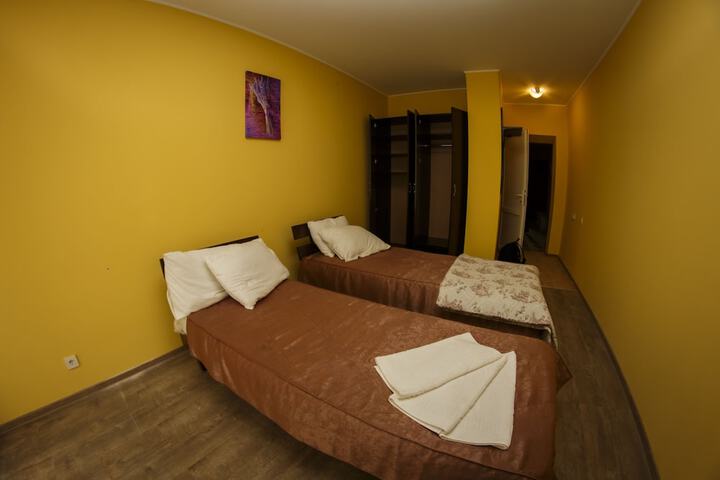 Room 11 of 60