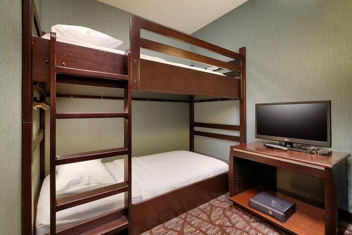 Room 9 of 61