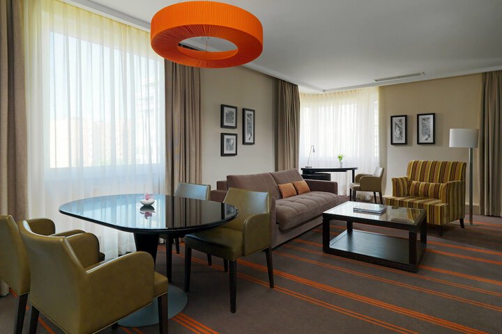 Room 46 of 63