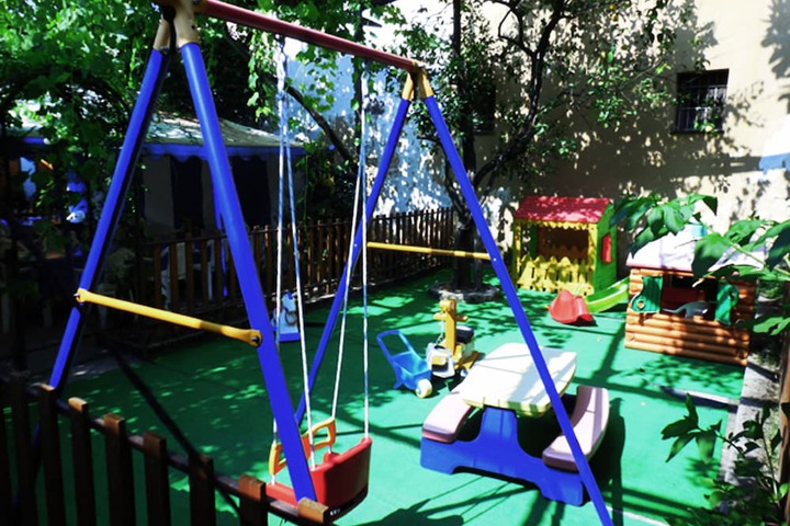 Children's play area - outdoor