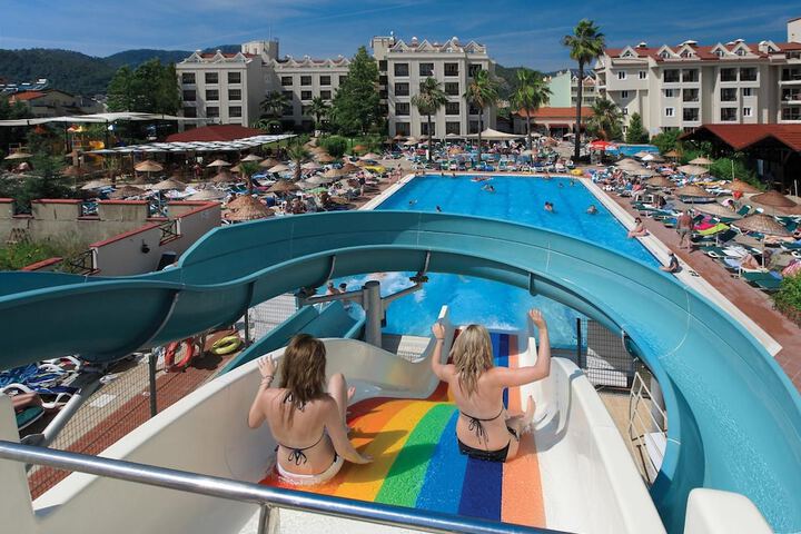 Pool Hotel