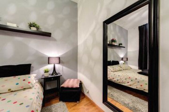 Room 53 of 330