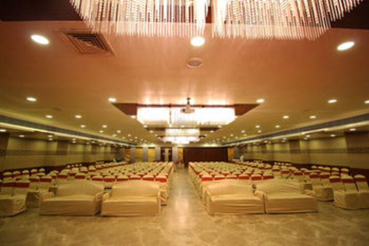 Ballroom/Hall 3 of 45