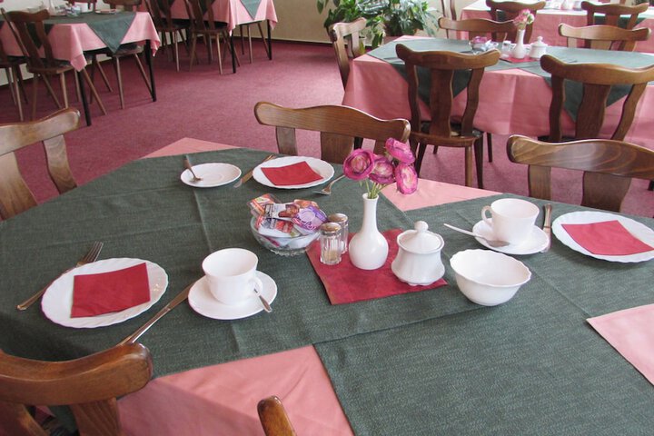 Breakfast/Coffee Service 32 of 65