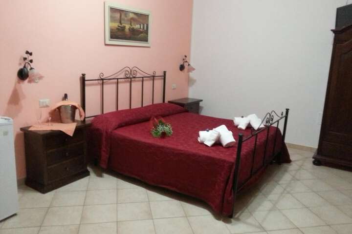 Room 3 of 25