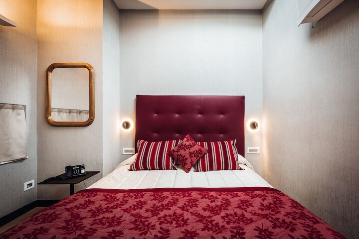 Room 15 of 124