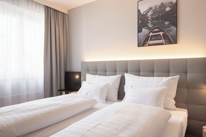 Room 25 of 70