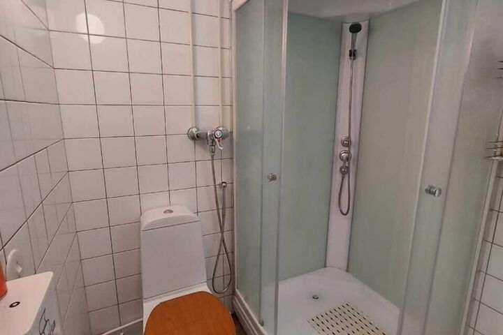Room 95 of 108
