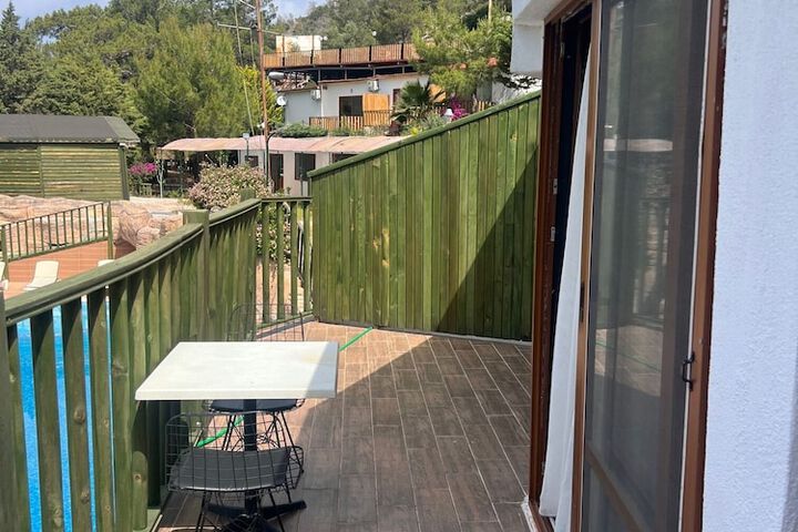 Terrace/Patio 22 of 40