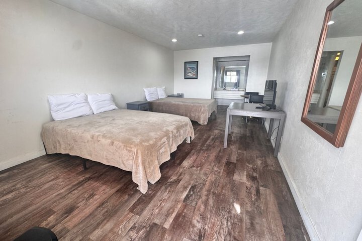 Room 12 of 35