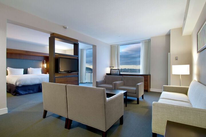 Room 7 of 80