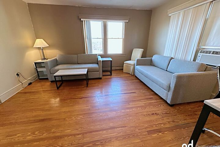 Efficiency Superior Queen Bed (1 of 18)