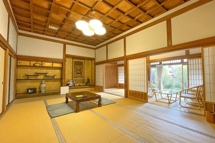 Room 25 of 100
