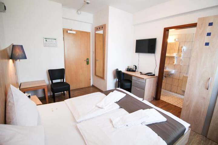 Room 37 of 59