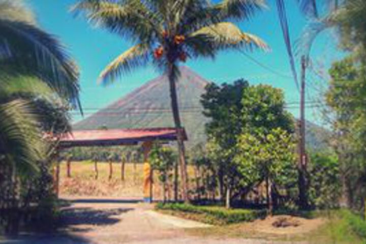 CERRO CHATO ECOLODGE