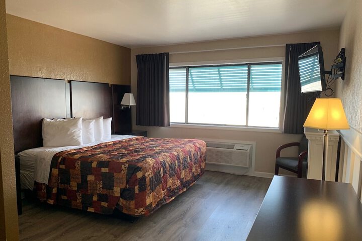 Room 14 of 34