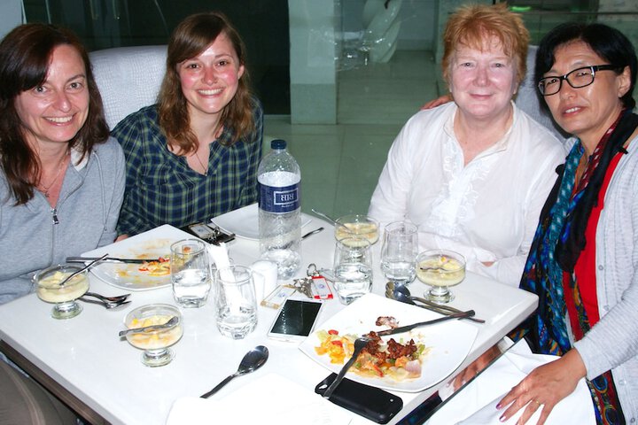 Dining 32 of 63