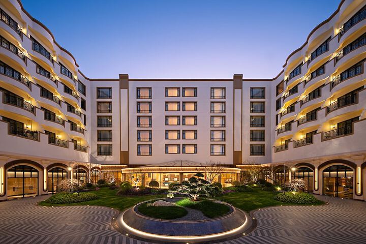 Hotel Exterior 55 of 55