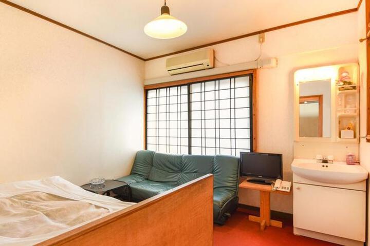 Gyokusenkan