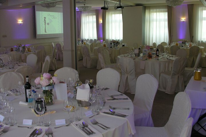 Ballroom/Hall 56 of 85