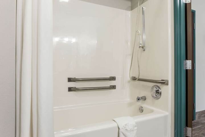 1 King Bed Mobility Accessible (9 of 26)