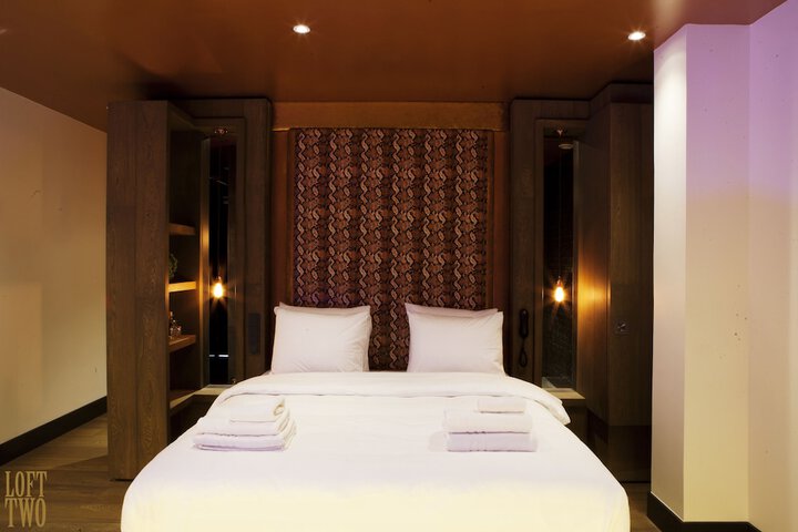 Room 21 of 57