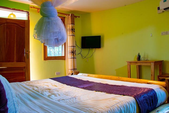 Room 3 of 30