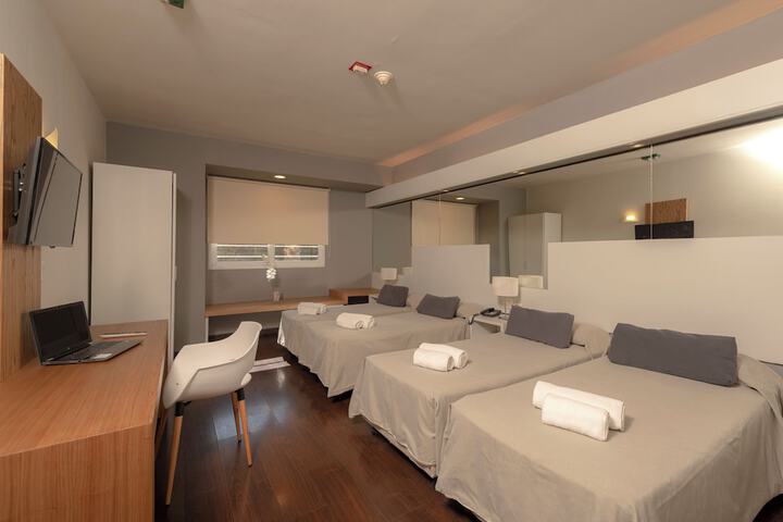 Room 14 of 36