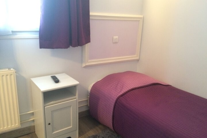 Room 12 of 61