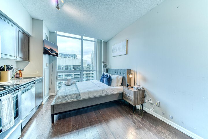 Room 19 of 77