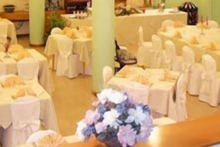 Dining Photos
