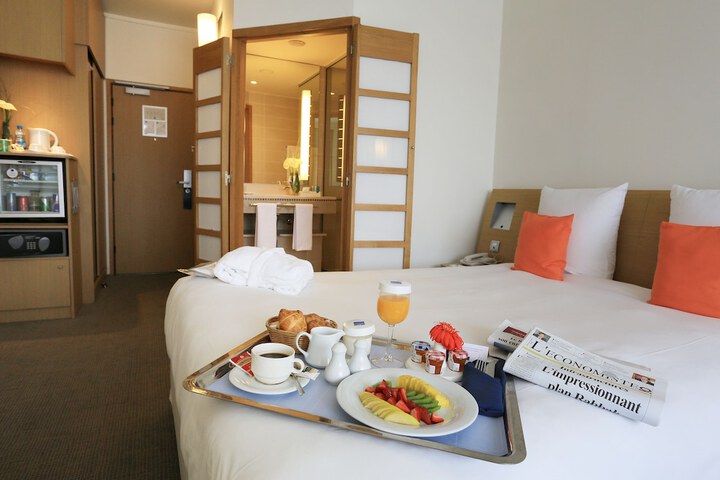 Room 5 of 133
