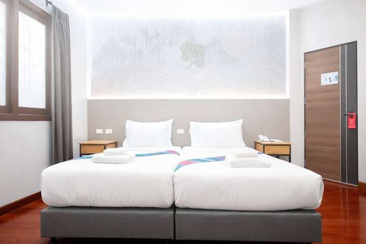Room 54 of 112