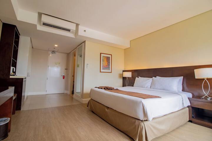 Room 22 of 104