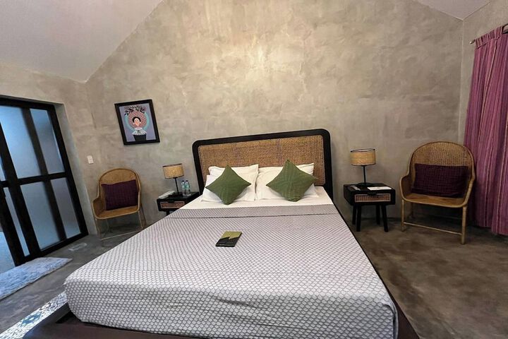 Room 12 of 31