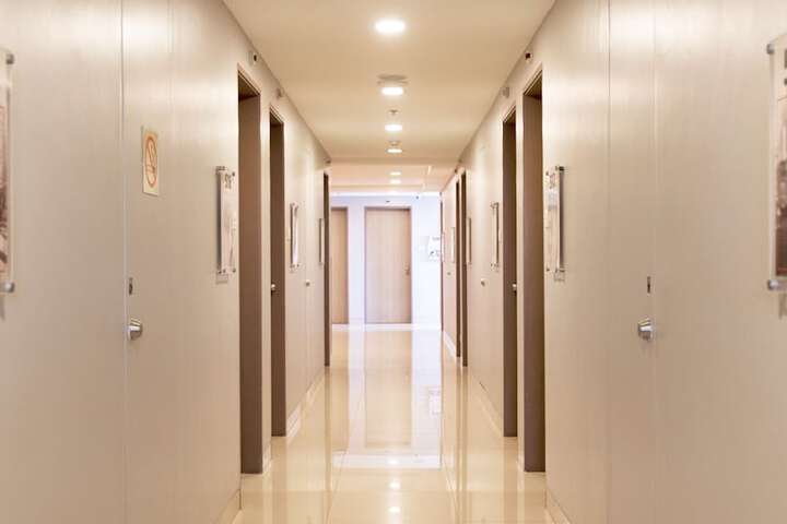 Ballroom/Hall 23 of 28