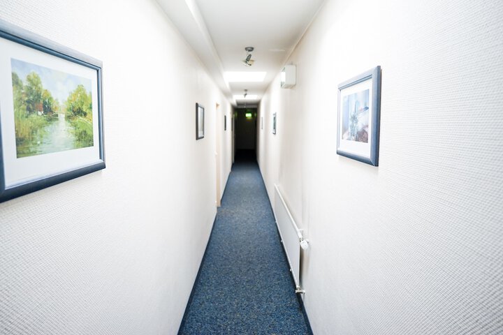 Ballroom/Hall 34 of 43