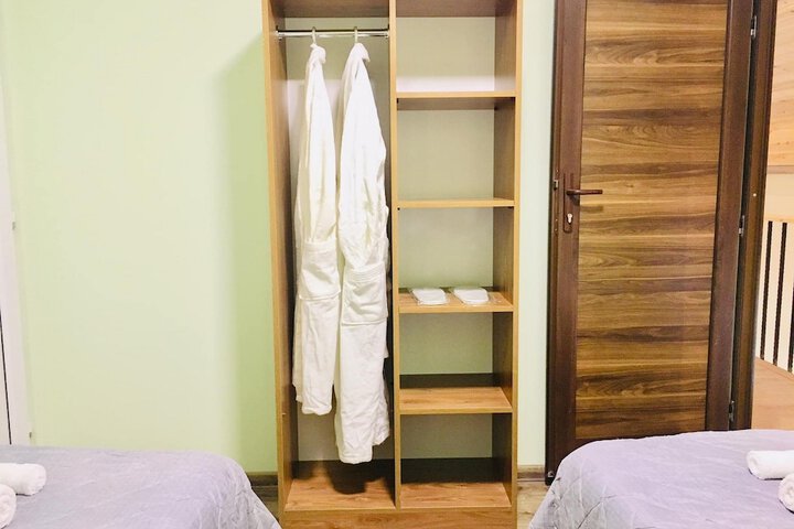Room 11 of 26