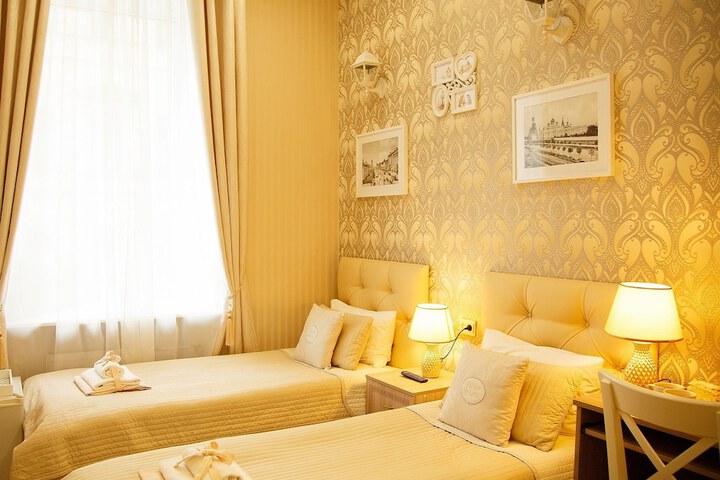Room 18 of 42
