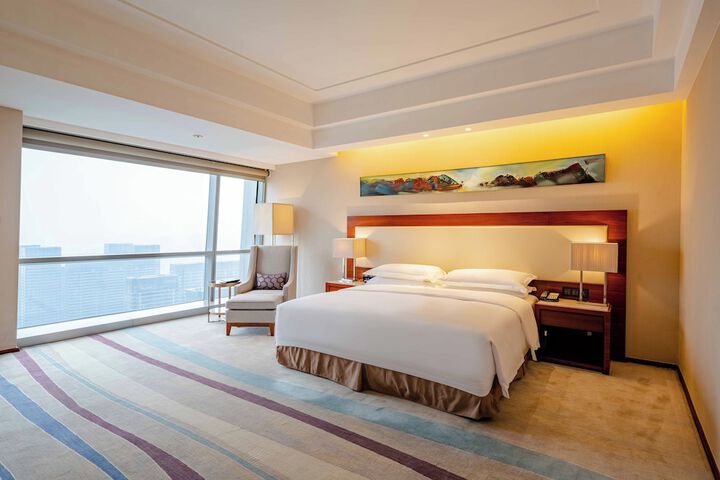 Room 20 of 92