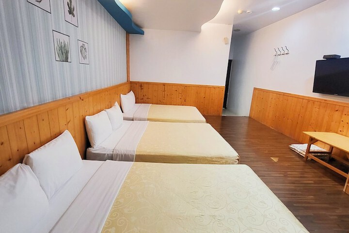 Room 18 of 68
