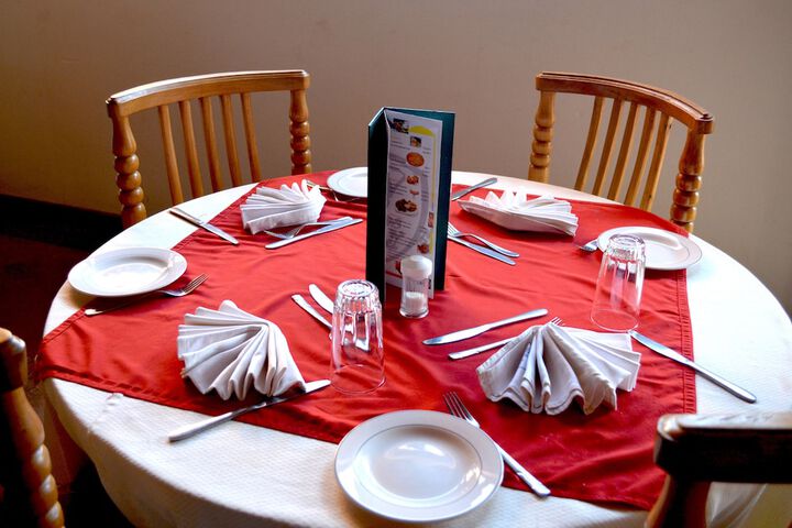 Dining 52 of 64