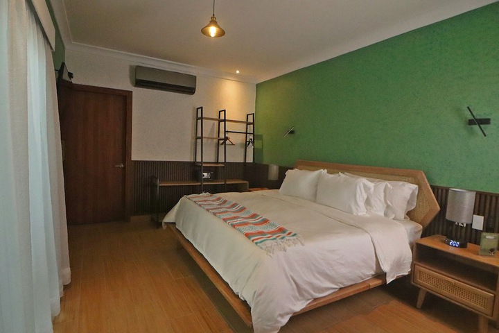 Room 26 of 50
