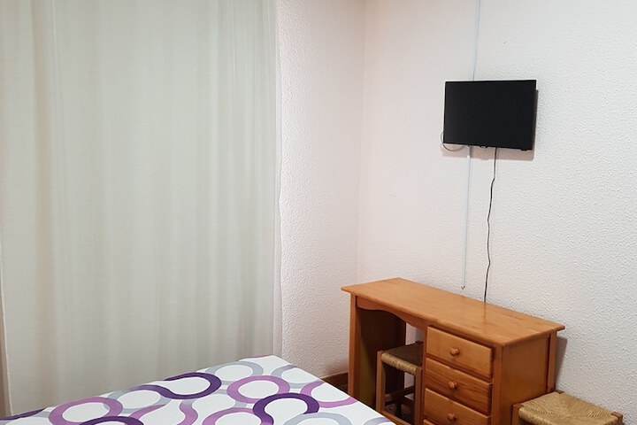 Room 12 of 23