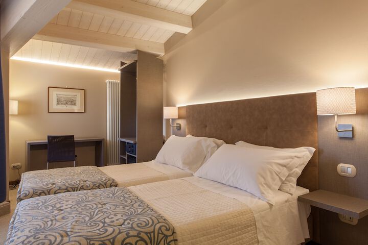 Room 7 of 29