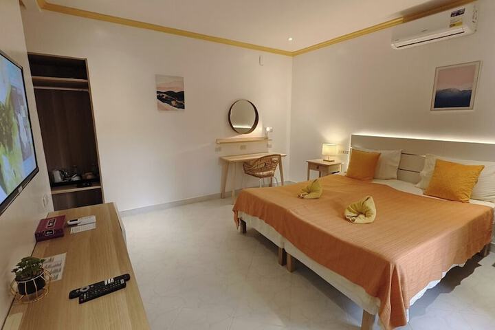 Room 25 of 61
