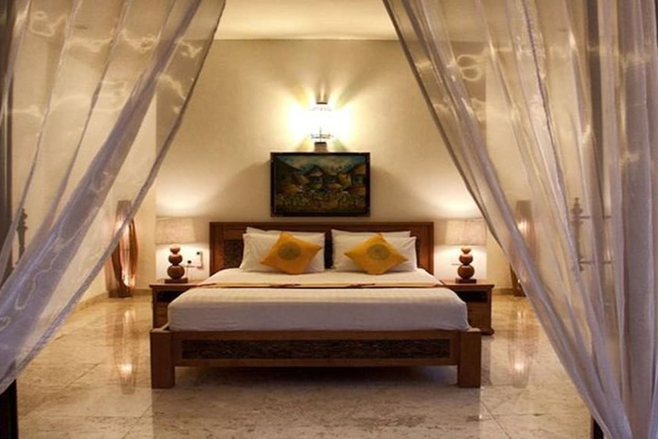 Room 5 of 54