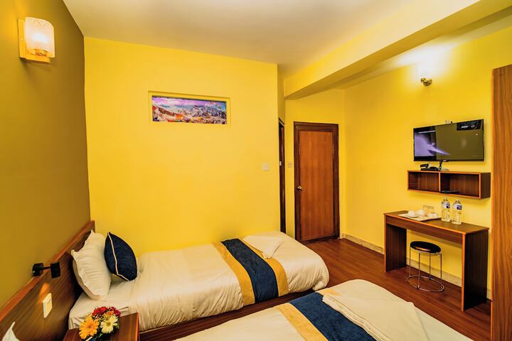 Room 9 of 29