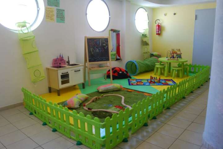 Children's play area - indoor